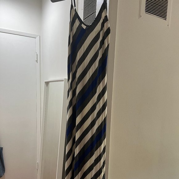 Striped Maxi Dress NEW! - Picture 1 of 3